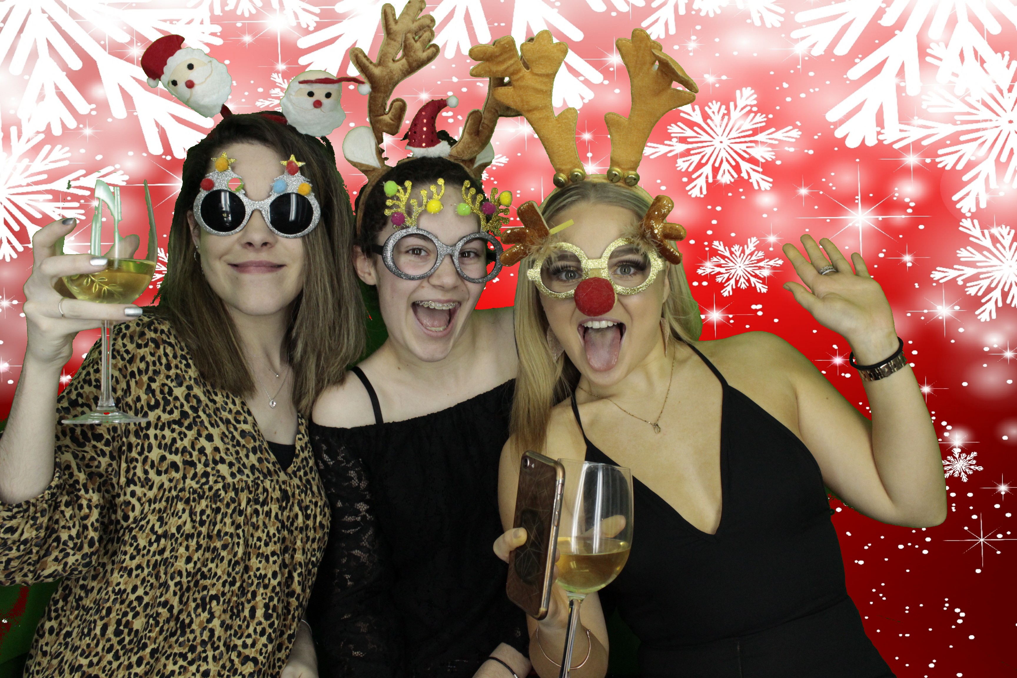 Silvermere Christmas Party | View more photos from the event at gallery.myphotoboothexperience.co.uk/u/MyPhotoBoothExperienceLtd/Silvermere-Christmas-Party-2